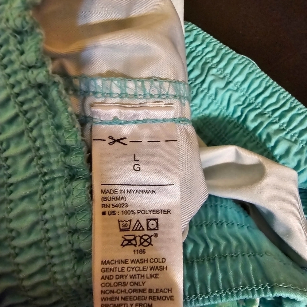 Ladies old navy shorts - Picture 5 of 5